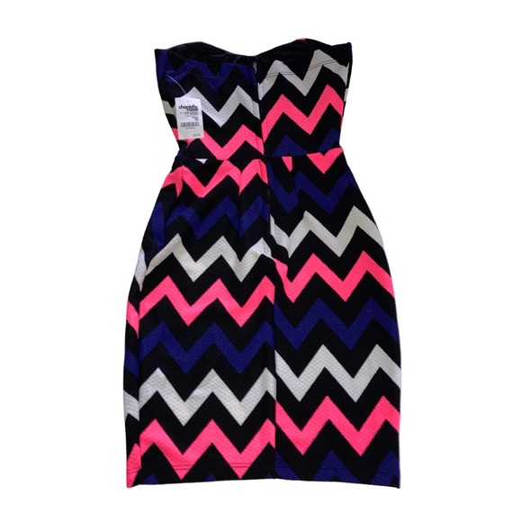 5/25$ ✨ Charlotte Russe strapless Dress - Picture 2 of 6